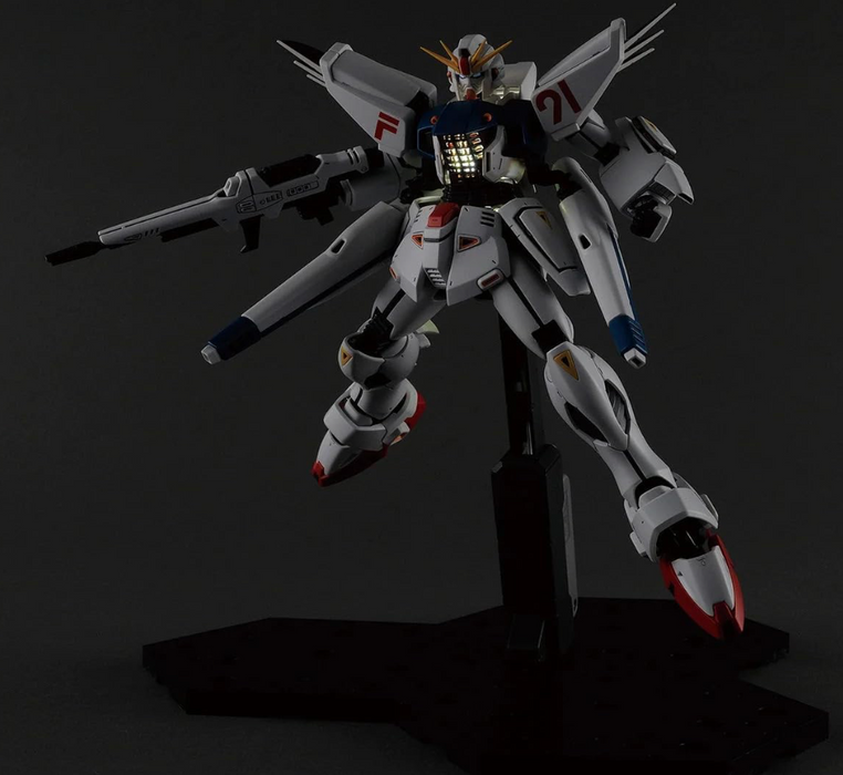 Bandai 1/100 MG Gundam F91 (Ver 2.0) "Mobile Suit Gundam F91" Model Kit